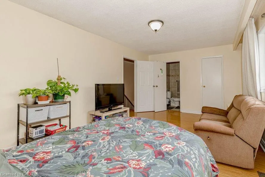 4231 Sugar Bush Road