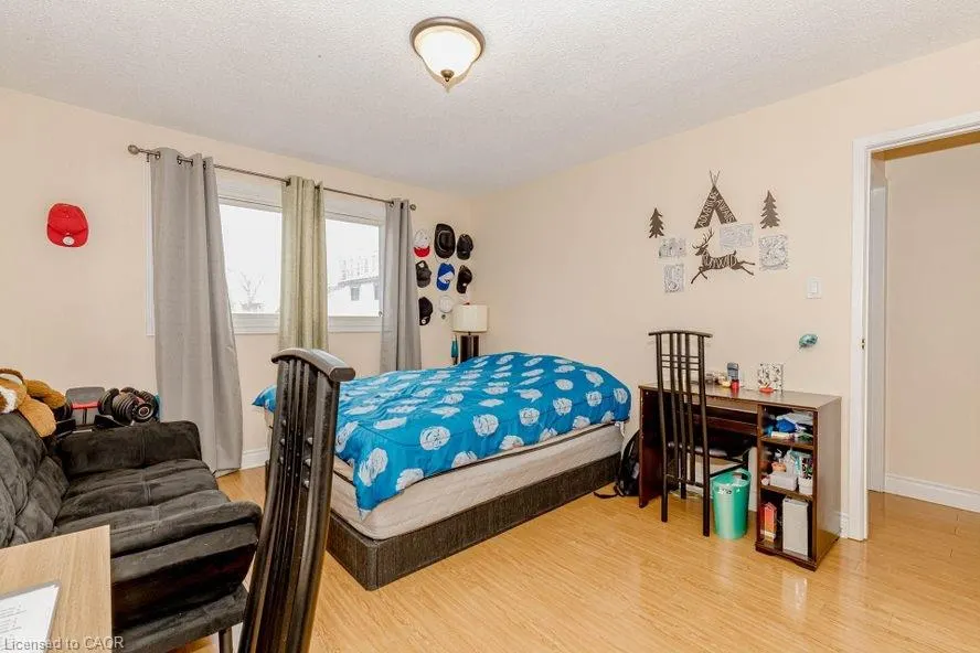 4231 Sugar Bush Road