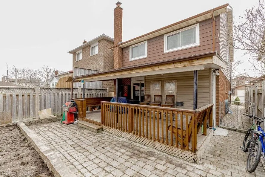 4231 Sugar Bush Road