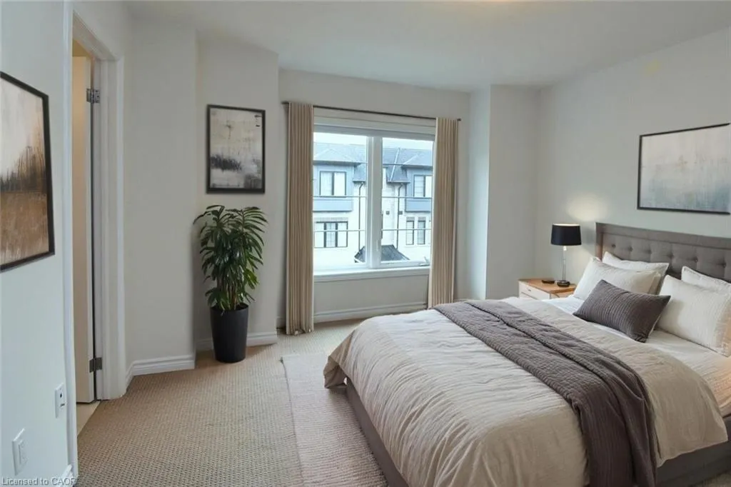 187 Wilson Street W, #4