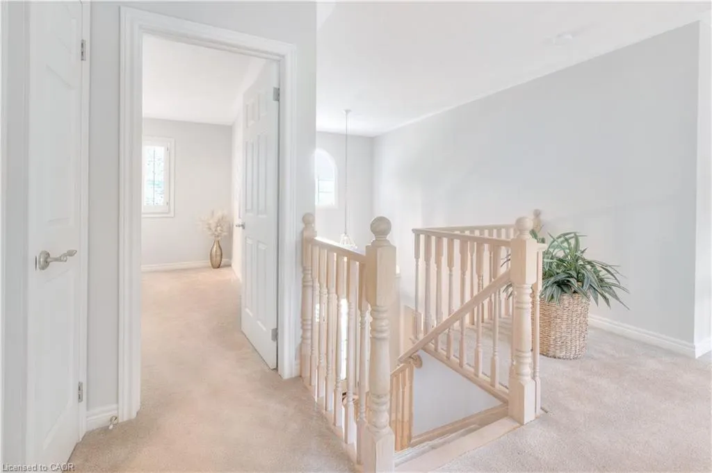 19 Huntingwood Court