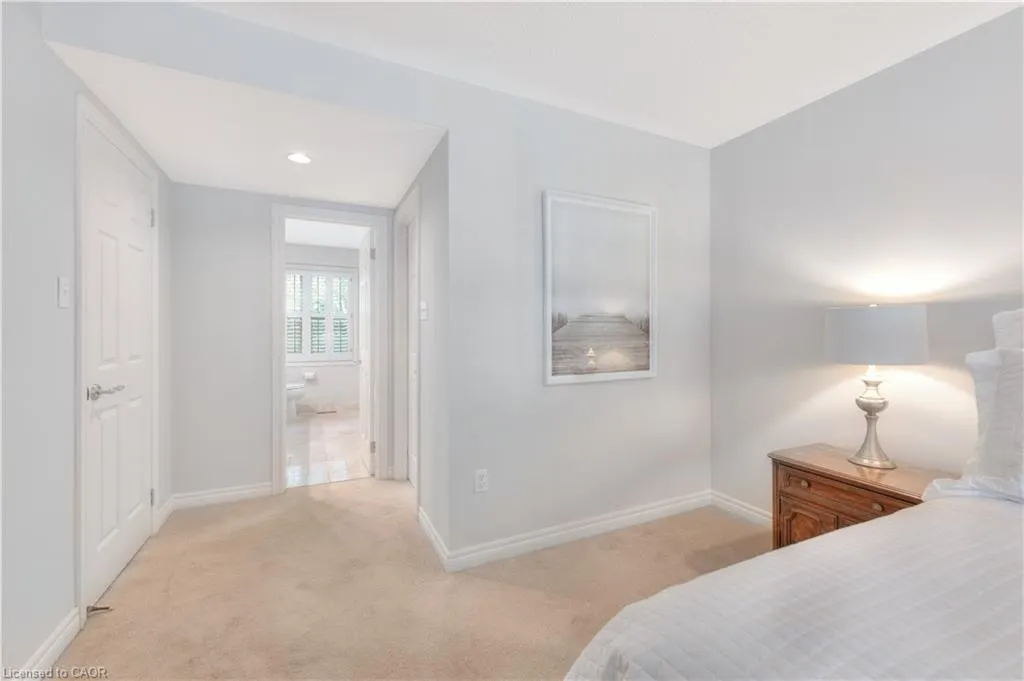 19 Huntingwood Court
