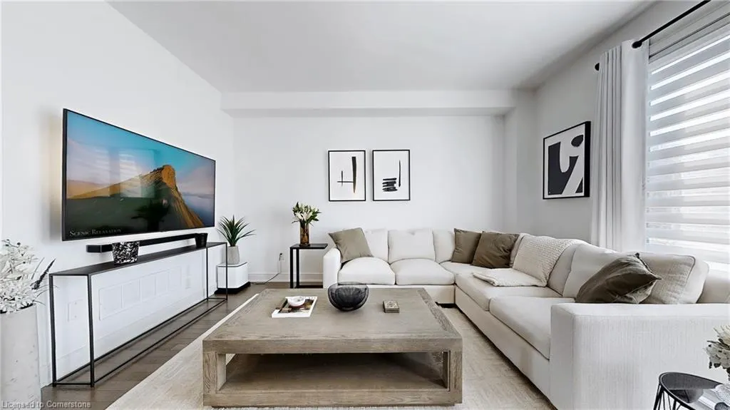 2497 Littlefield Crescent Crescent