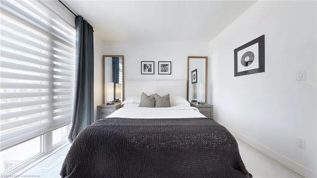 2497 Littlefield Crescent Crescent