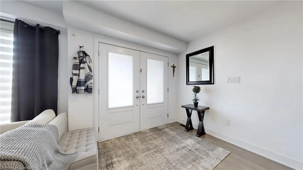 2497 Littlefield Crescent Crescent