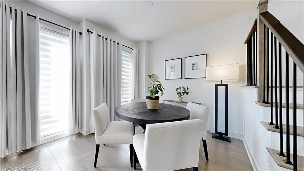 2497 Littlefield Crescent Crescent