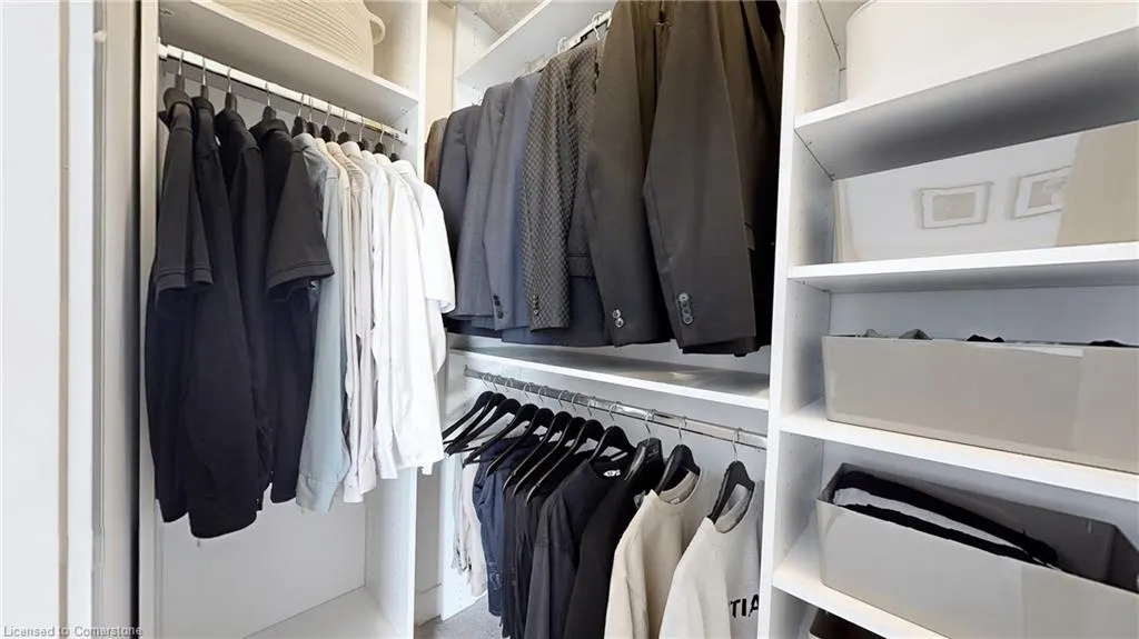 2497 Littlefield Crescent Crescent