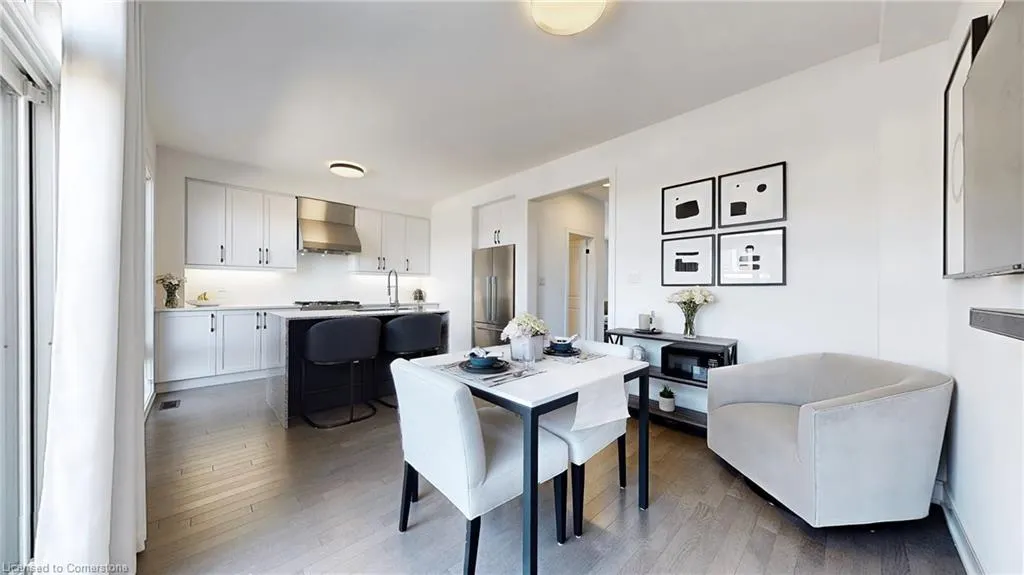 2497 Littlefield Crescent Crescent