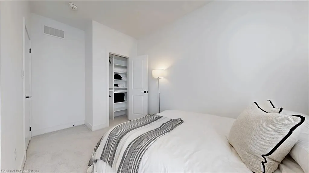 2497 Littlefield Crescent Crescent