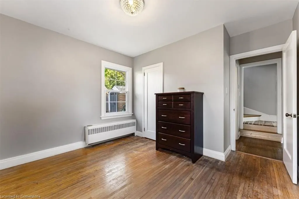 23 Nelles Boulevard