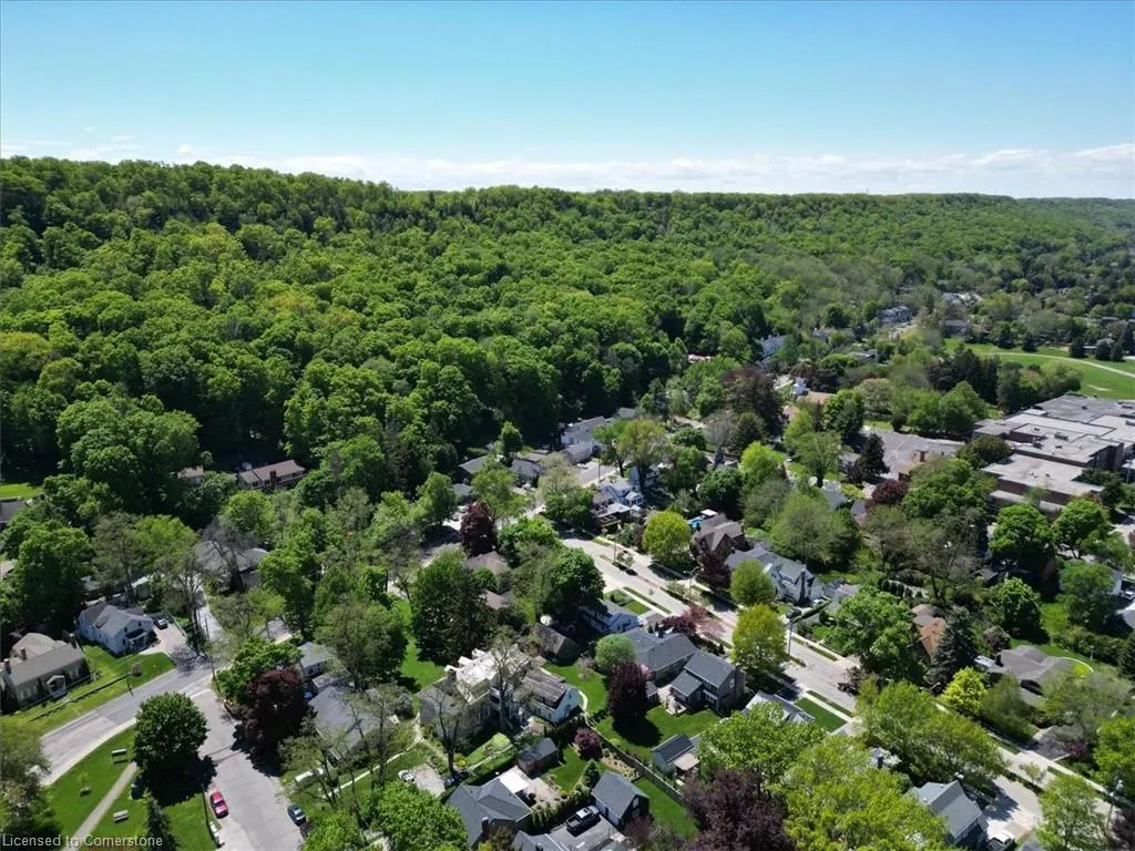 23 Nelles Boulevard
