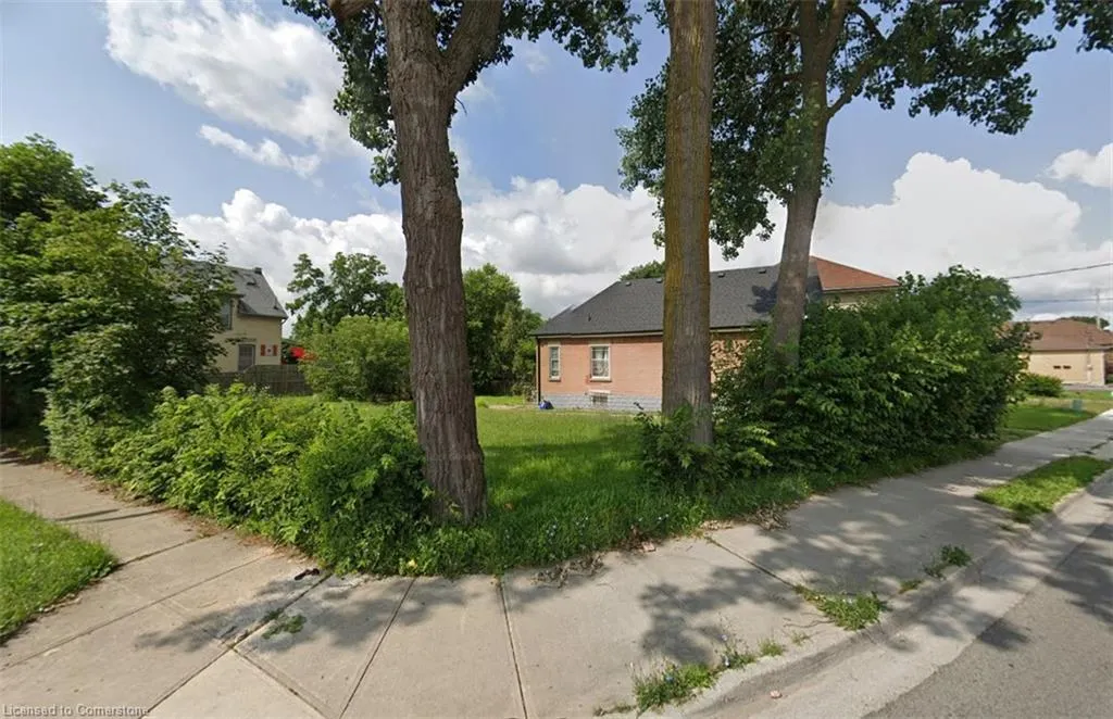 637 Hamilton Road