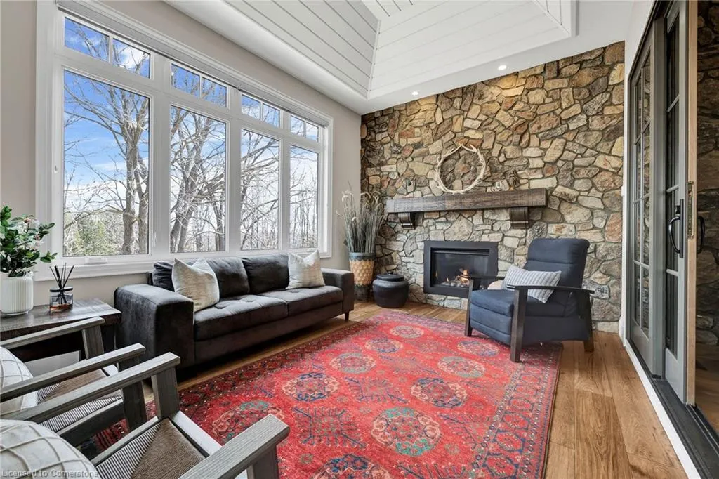 44 Pioneer Ridge Drive