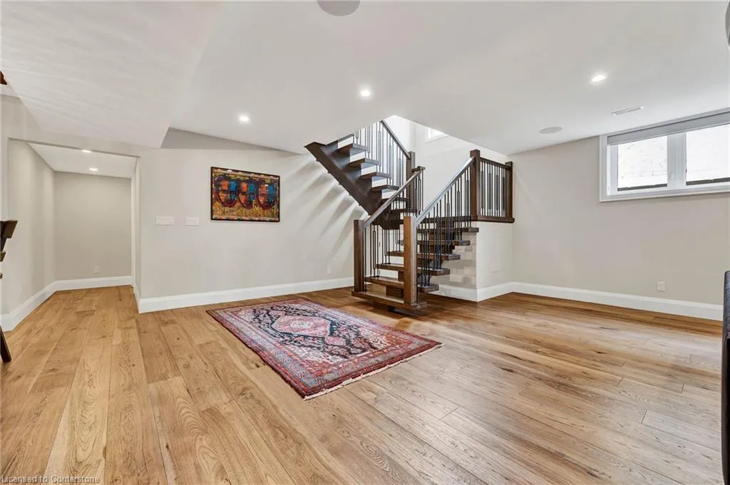 44 Pioneer Ridge Drive