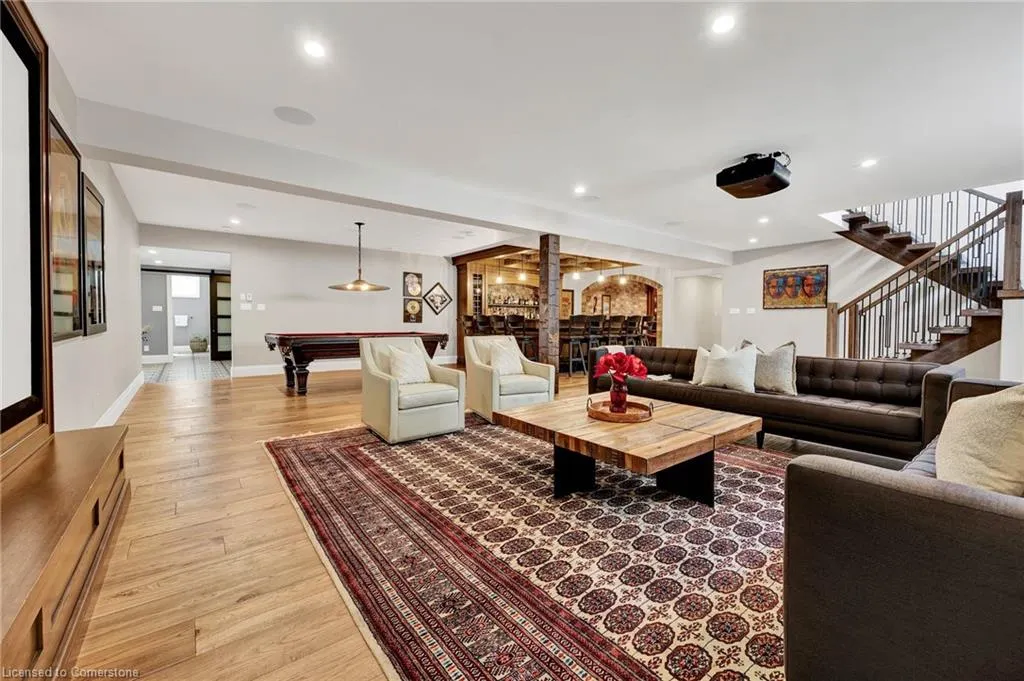 44 Pioneer Ridge Drive