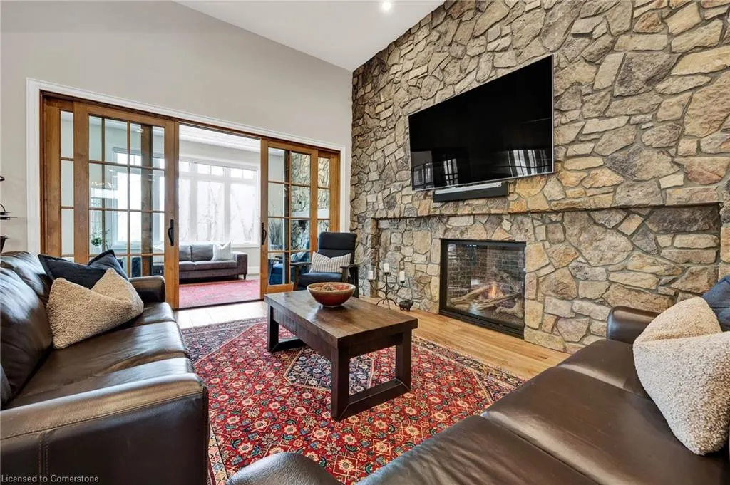 44 Pioneer Ridge Drive