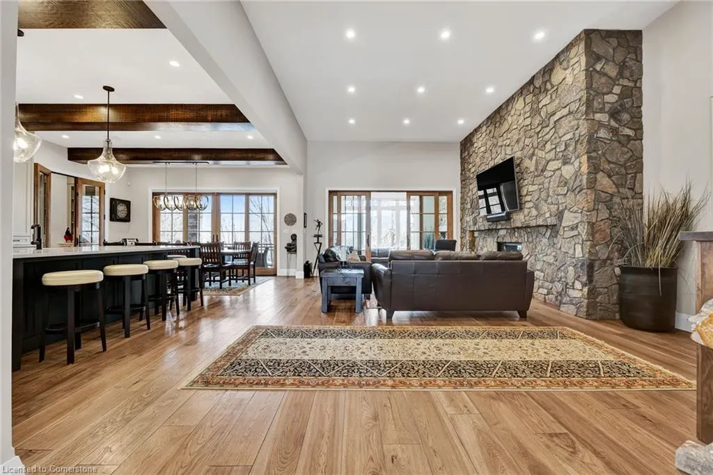 44 Pioneer Ridge Drive