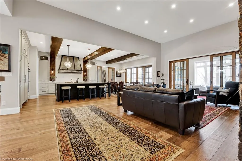 44 Pioneer Ridge Drive