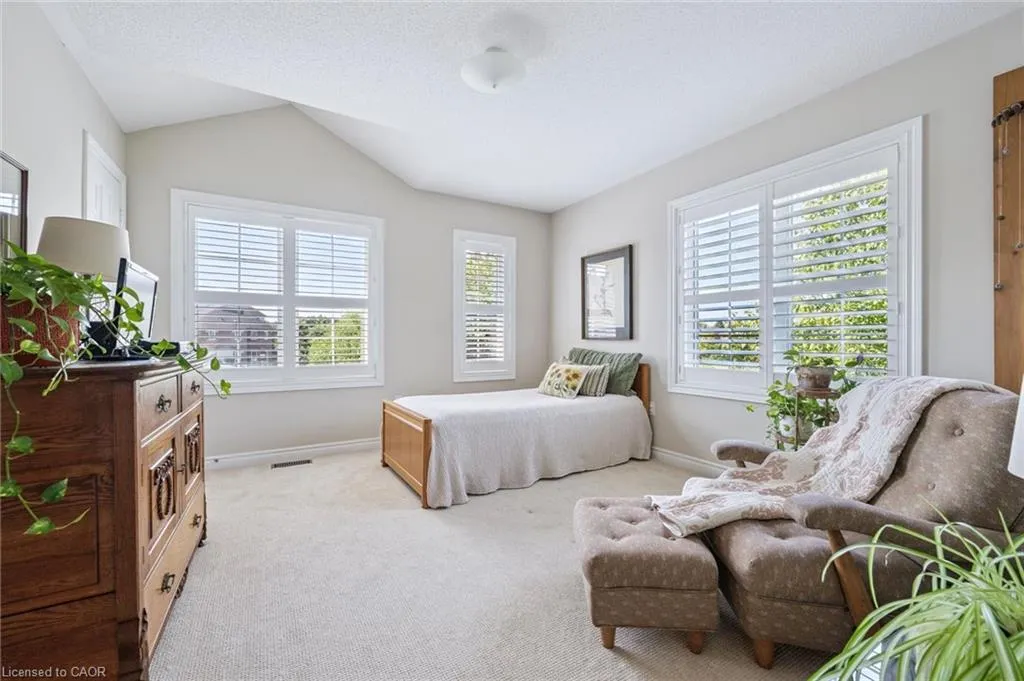 300 Ravineview Way, #33