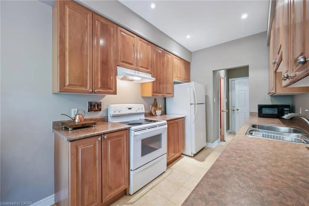 300 Ravineview Way, #33