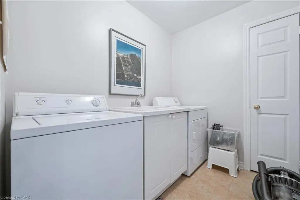 300 Ravineview Way, #33