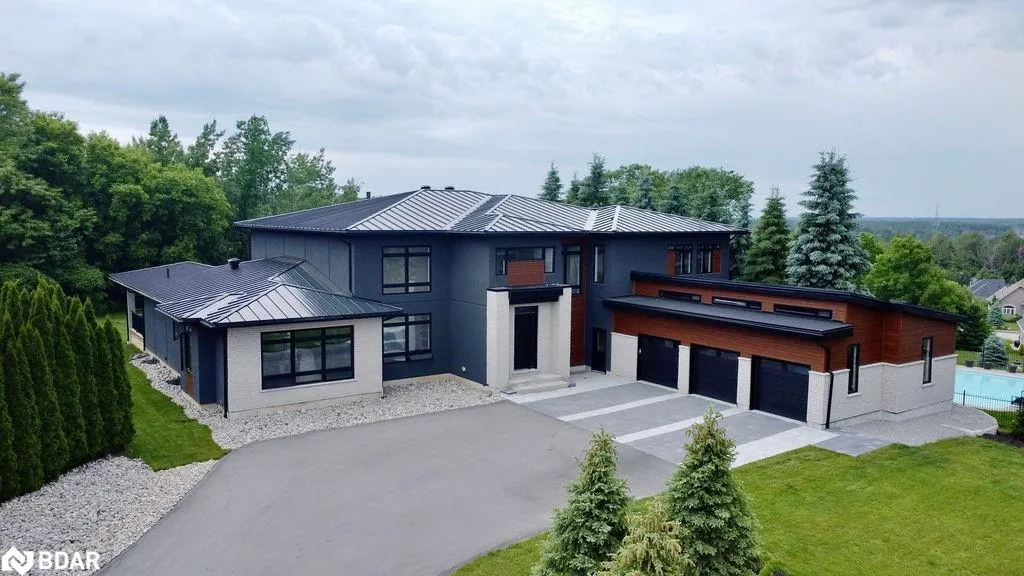 57 Glenhuron Drive