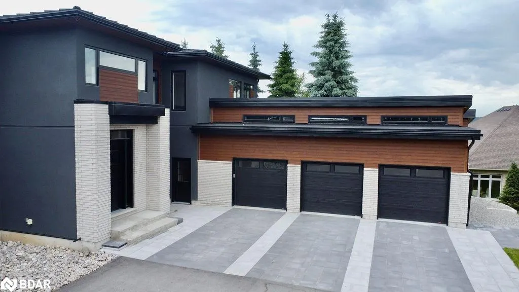 57 Glenhuron Drive