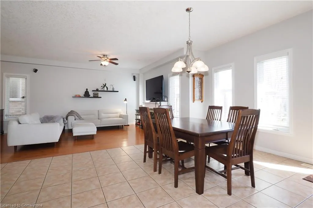 15 Treeview Drive