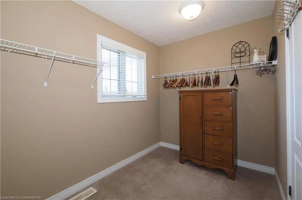 15 Treeview Drive