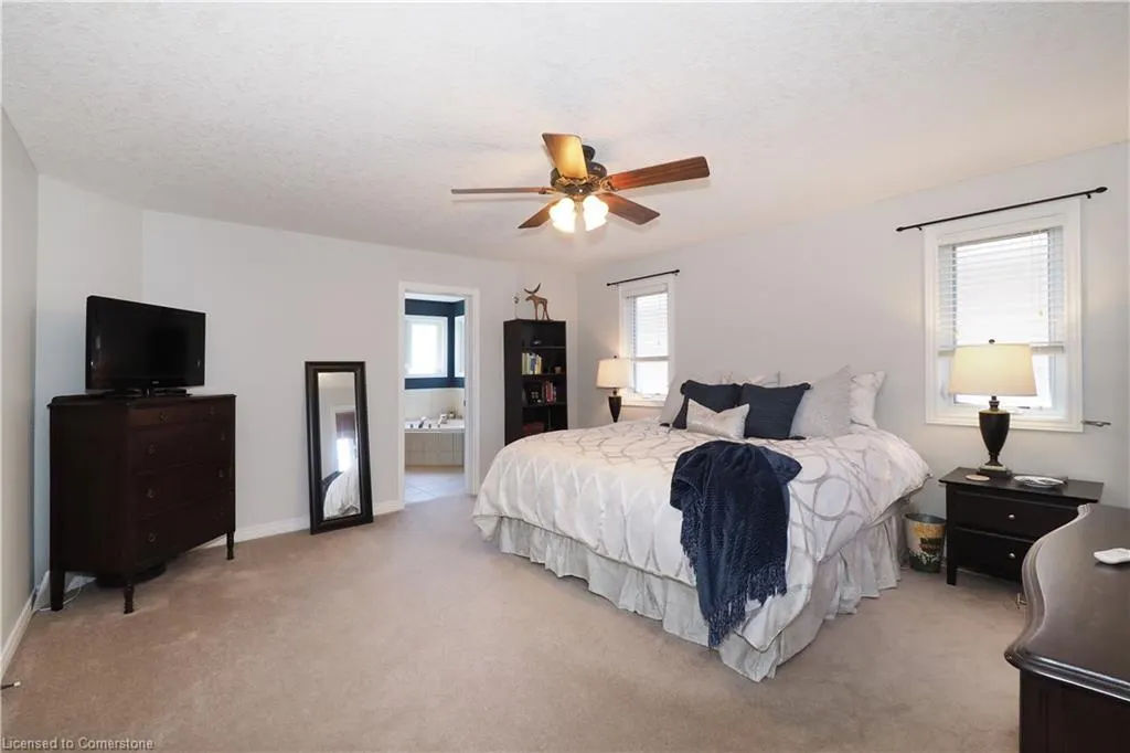15 Treeview Drive
