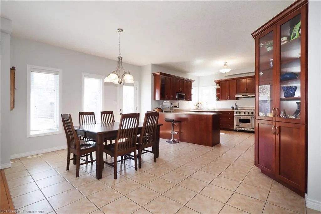 15 Treeview Drive
