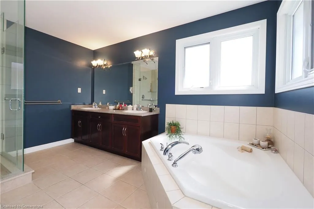 15 Treeview Drive