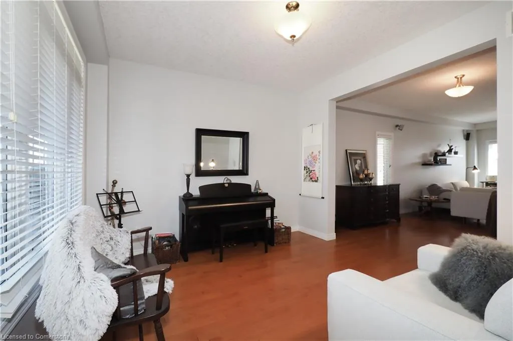 15 Treeview Drive
