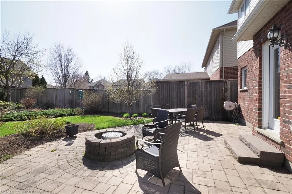 15 Treeview Drive
