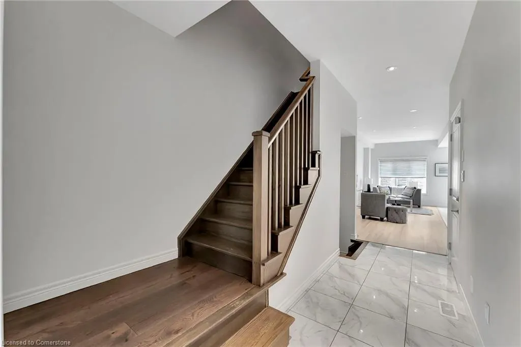 98 Shoreview Place, #18