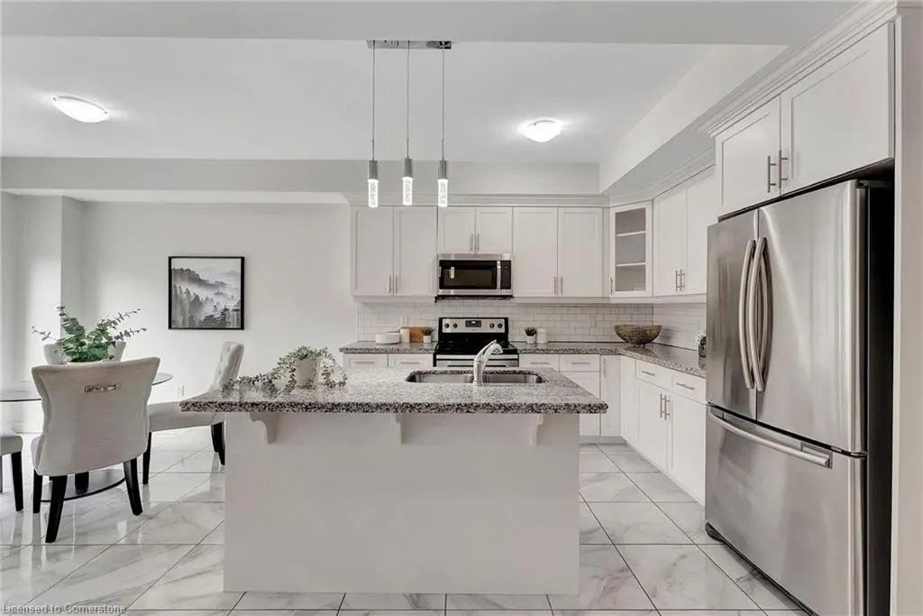 98 Shoreview Place, #18