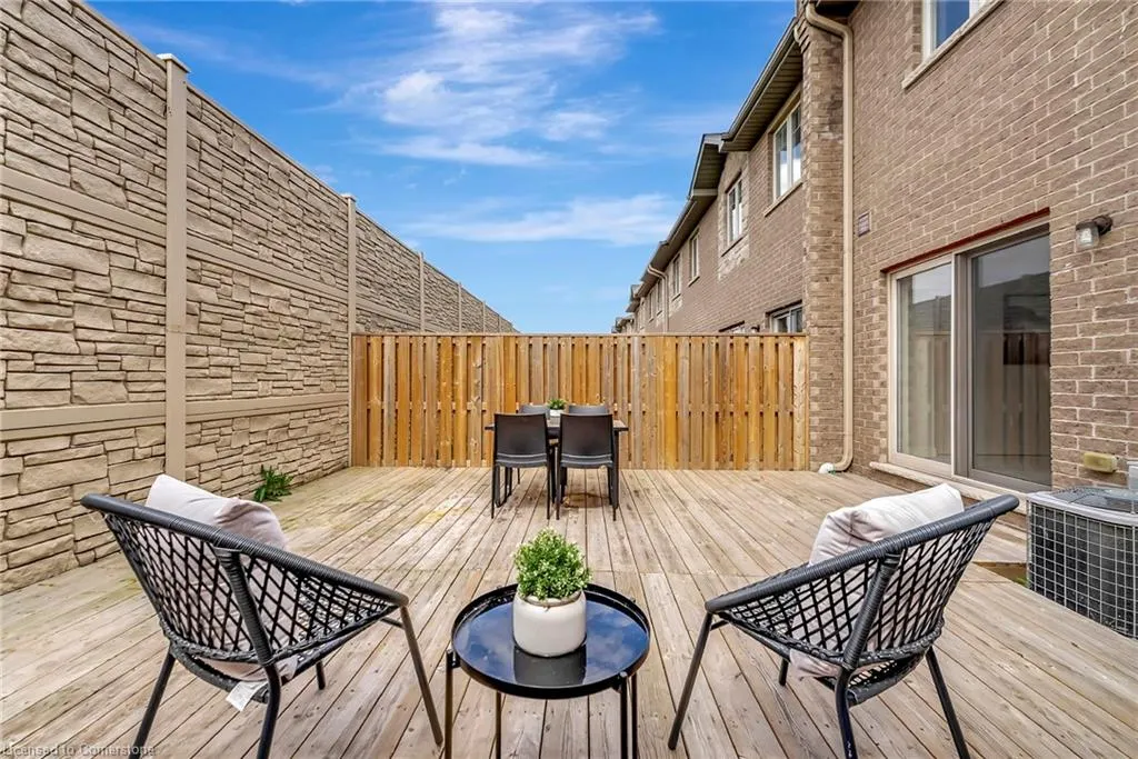 98 Shoreview Place, #18