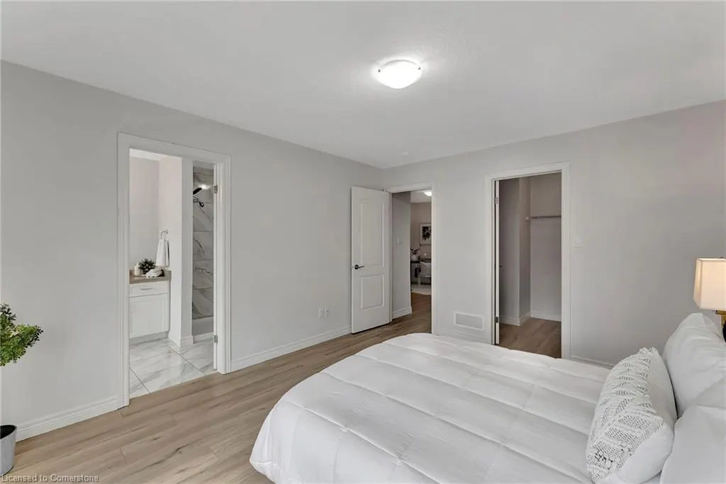 98 Shoreview Place, #18