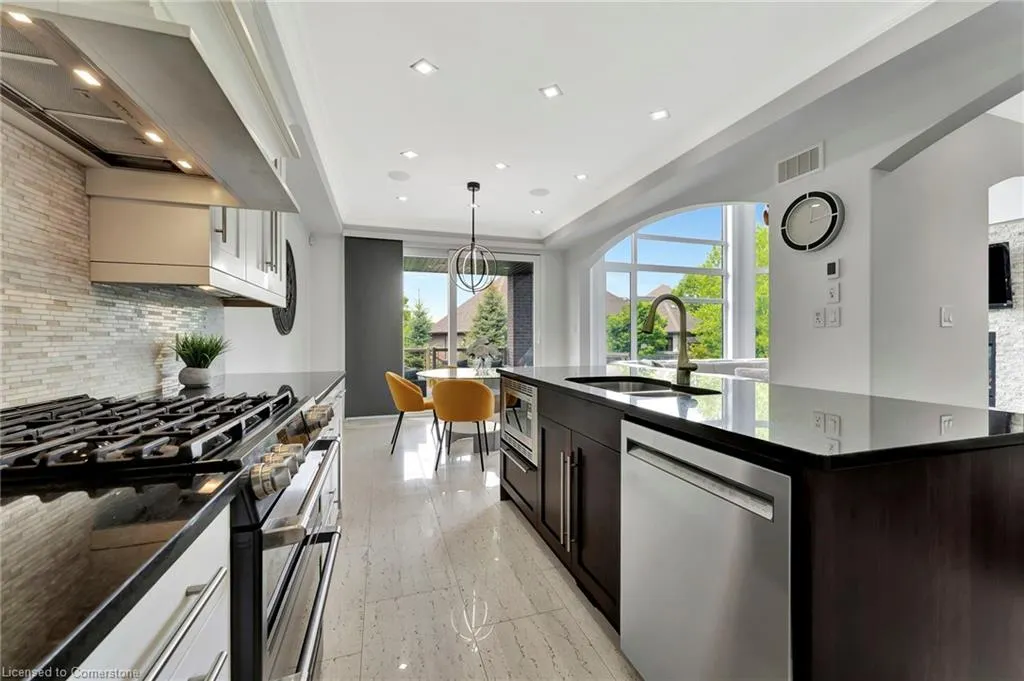 537 Deer Ridge Drive
