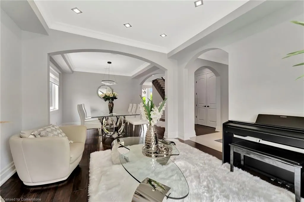 537 Deer Ridge Drive