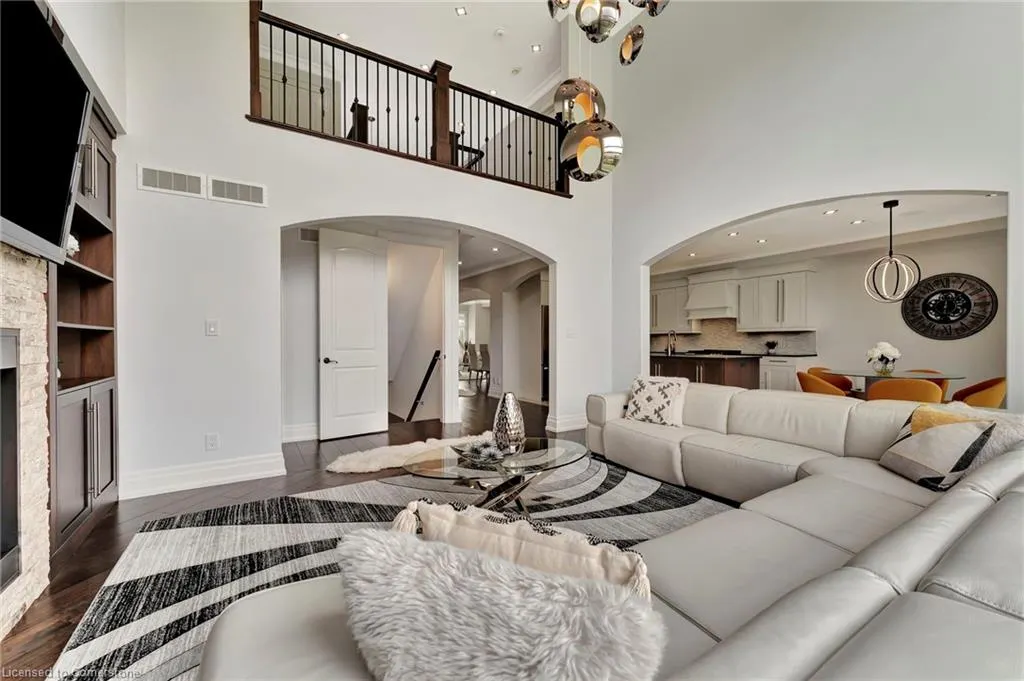 537 Deer Ridge Drive