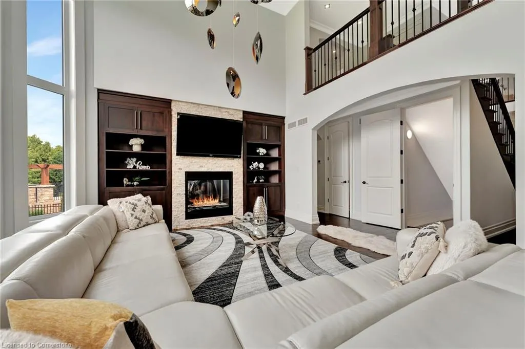 537 Deer Ridge Drive