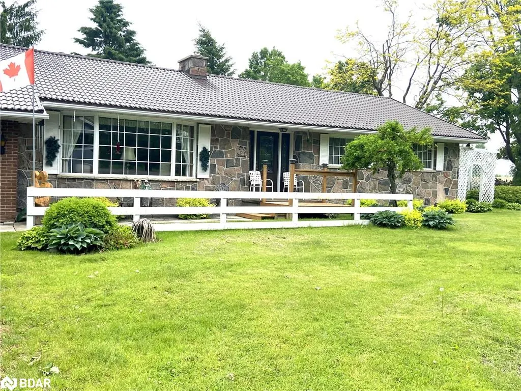 978 15/16 Sideroad E Sideroad E