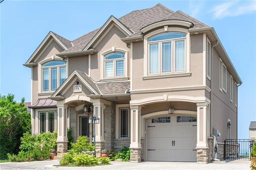 64 Seabreeze Crescent