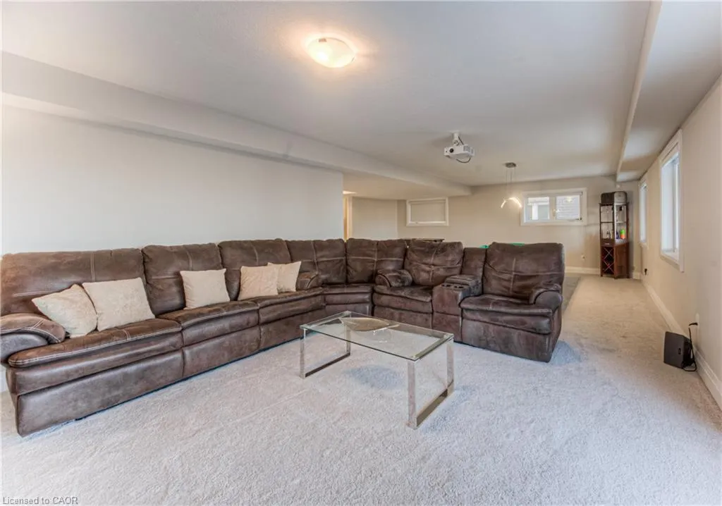 904 Thomas Pedder Court