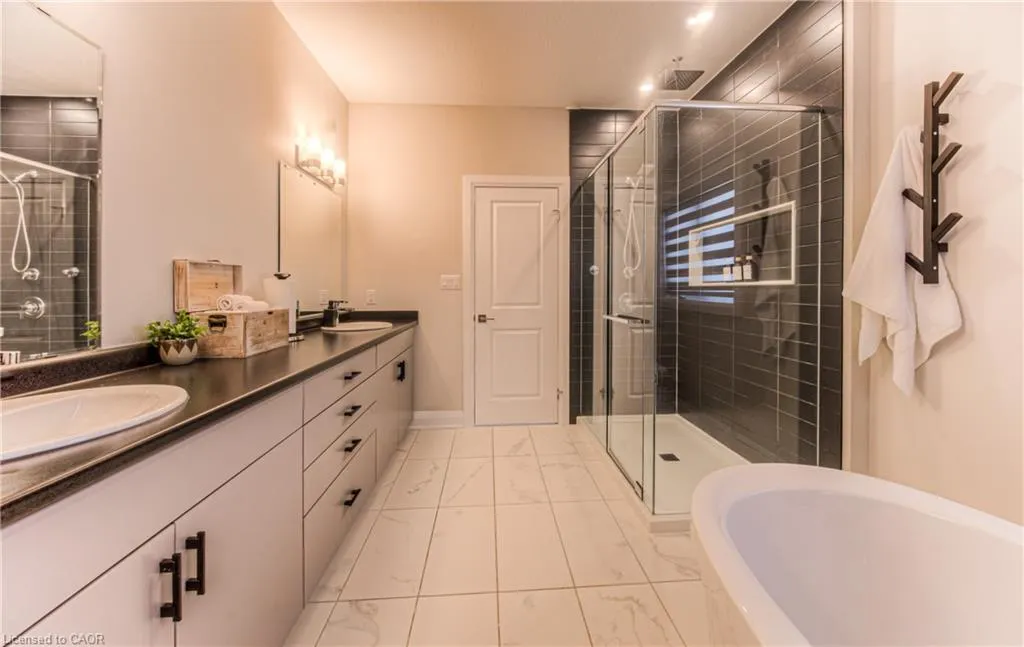 904 Thomas Pedder Court