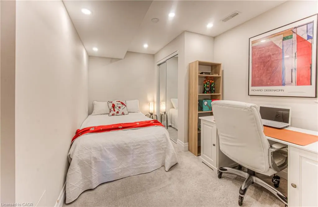 904 Thomas Pedder Court