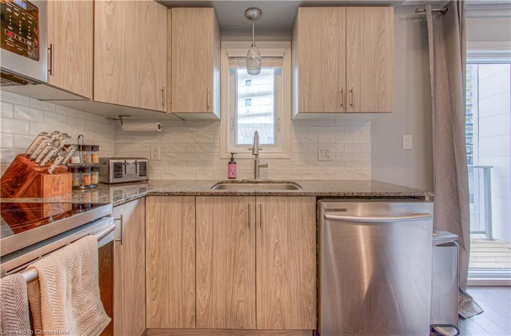 1430 Highland Road W, #19A
