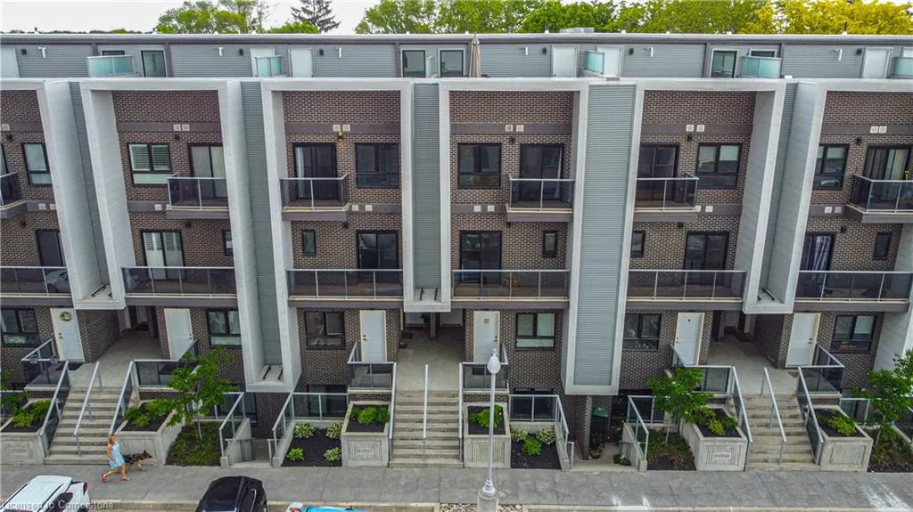 1430 Highland Road W, #19A