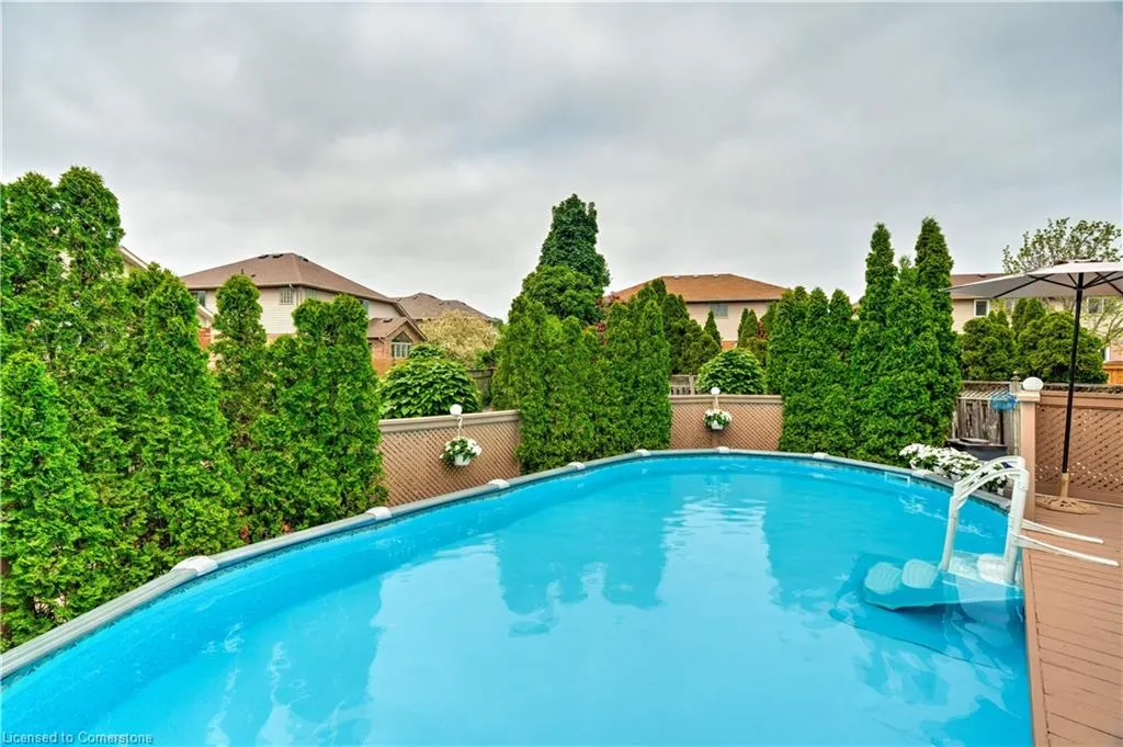 9 Sugarberry Court